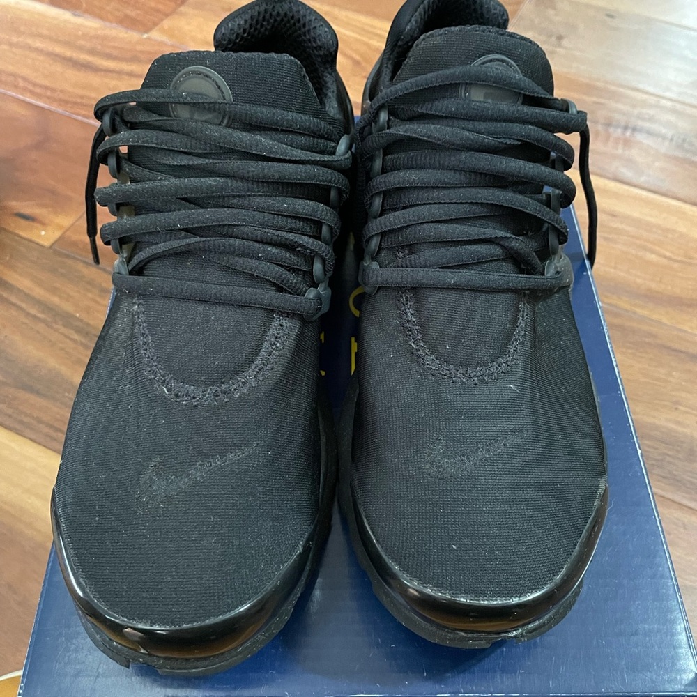 Black Nike Prestos